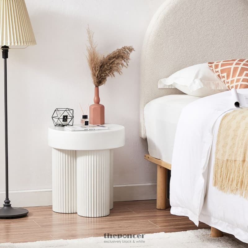MAYA RIBBED WHITE SIDE TABLE