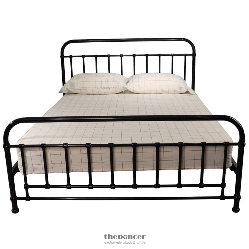 METALLICA QUEEN BED SIZE METAL FRAME PLATFORM MATTRESS BASE