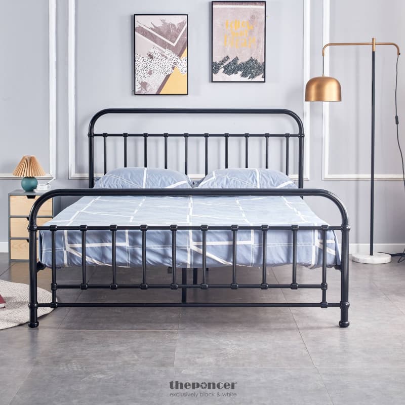 METALLICA QUEEN BED SIZE METAL FRAME PLATFORM MATTRESS BASE